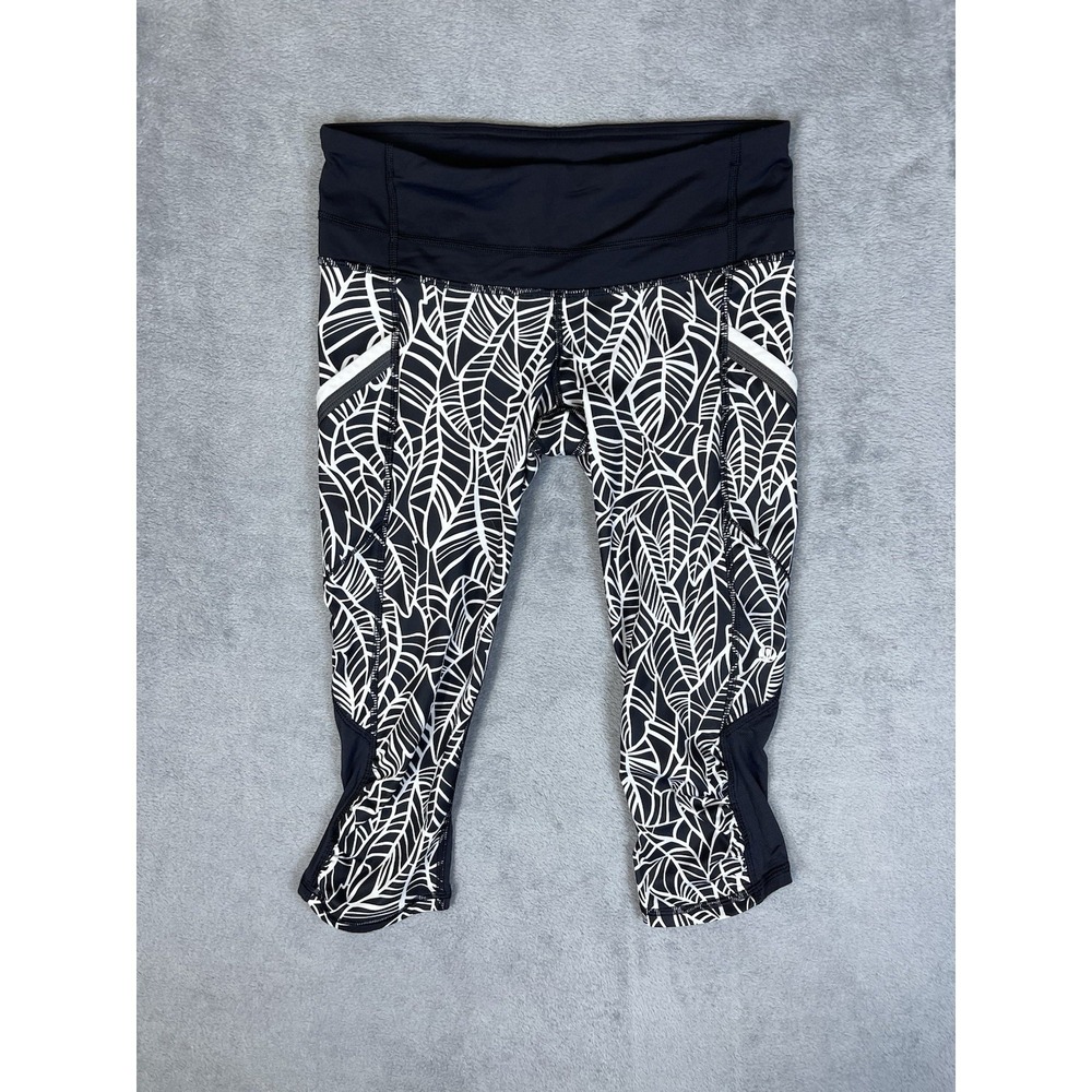 Lululemon Pants Womens 4 Black And White Geometric Run A Marathon Capri Crop